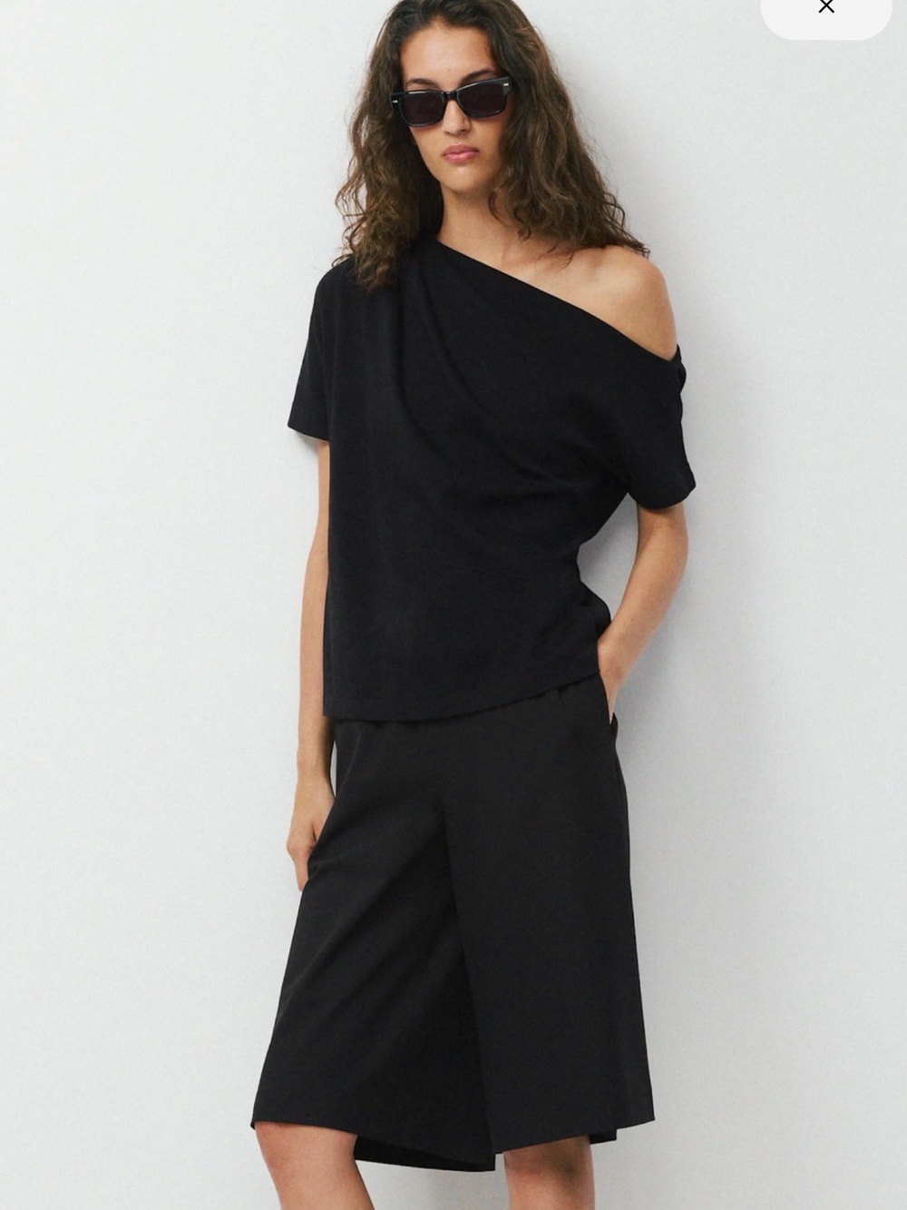 Ardene Asymmetrical Top